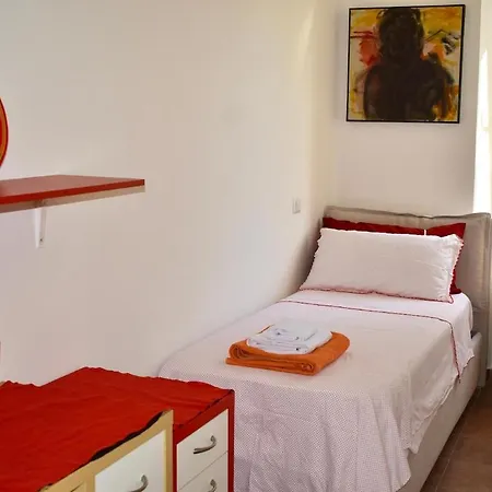 4 Near Mambo - Parking - Train Station * Bologne