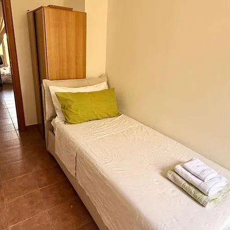 Appartement 4 Near Mambo - Parking - Train Station