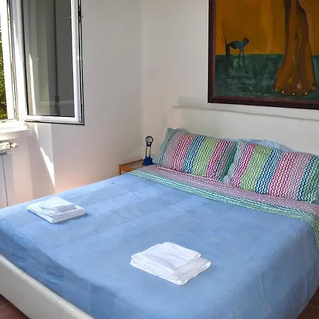 4 Near Mambo - Parking - Train Station Appartement
