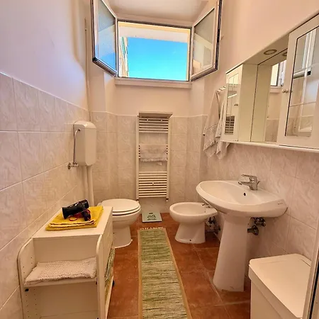 4 Near Mambo - Parking - Train Station * Bologne